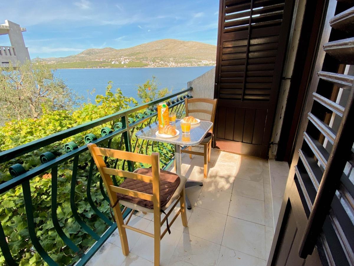 Seaview & Beachfront Apartments Jakov Donji Okrug  Zewnętrze zdjęcie